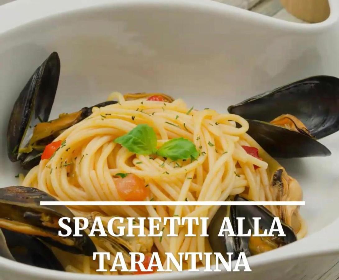 Mo' Affittacamere-Tavola Calda-Caffetteria Monteiasi Dış mekan fotoğraf
